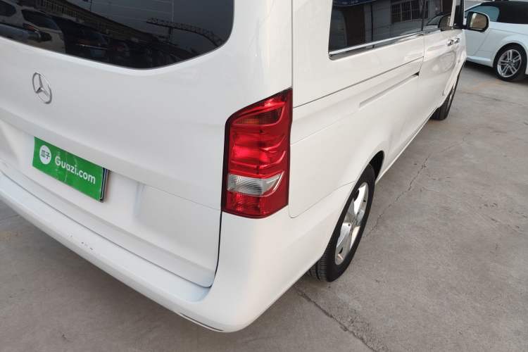 Used Mercedes-Benz Vito 2016 2.0T Elite Edition Exterior 2