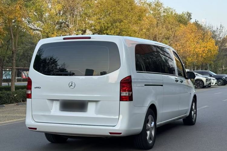 Used Mercedes-Benz Vito 2016 2.0T Elite Edition Exterior 5