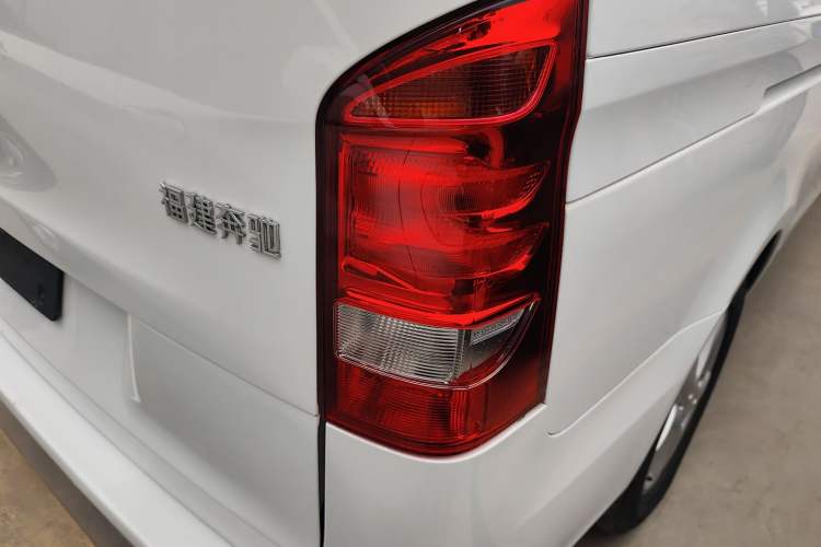 Used Mercedes-Benz Vito 2016 2.0T Business Edition Exterior 6