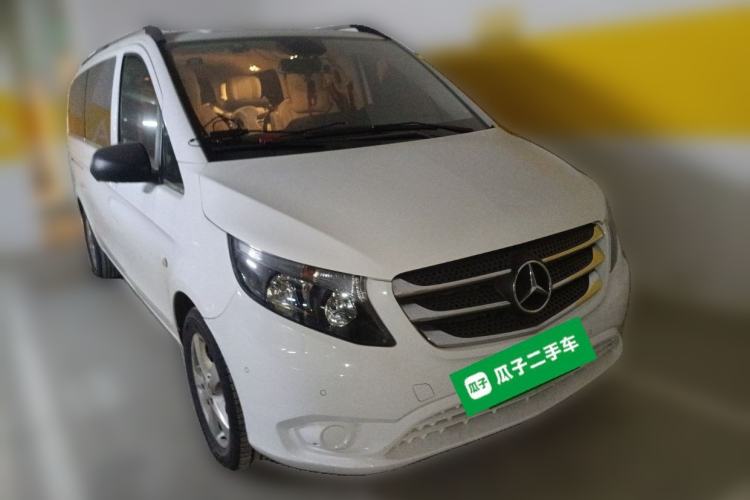 Used Mercedes-Benz Vito 2016 2.0T Business Edition Front Right 45 Deg