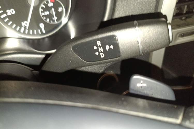 Used Mercedes-Benz Vito 2016 2.0T Business Edition Gear Lever