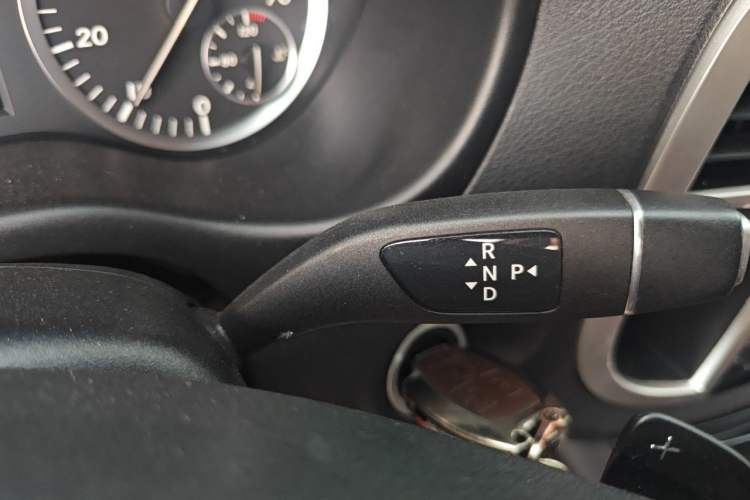 Used Mercedes-Benz Vito 2016 2.0T Business Edition Gear Lever