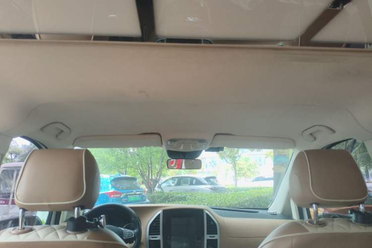 Used Mercedes-Benz Vito 2016 2.0T Business Edition Headliner