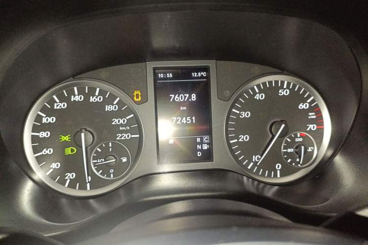 Used Mercedes-Benz Vito 2016 2.0T Business Edition Instrument Cluster