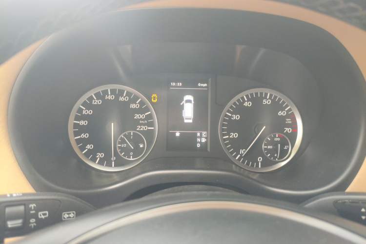 Used Mercedes-Benz Vito 2016 2.0T Business Edition Instrument Cluster