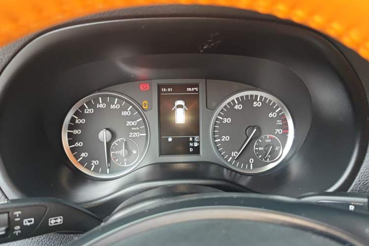 Used Mercedes-Benz Vito 2016 2.0T Elite Edition Instrument Cluster