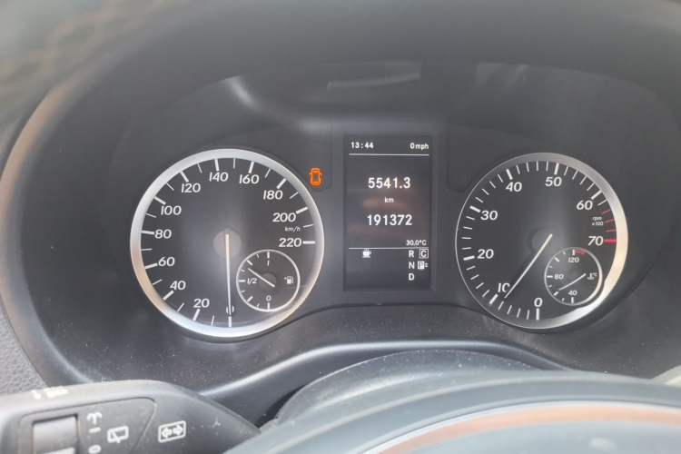 Used Mercedes-Benz Vito 2016 2.0T Business Edition Instrument Cluster