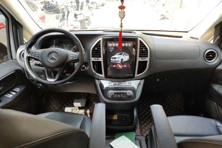 Used Mercedes-Benz Vito 2016 2.0T Business Edition Interior 2