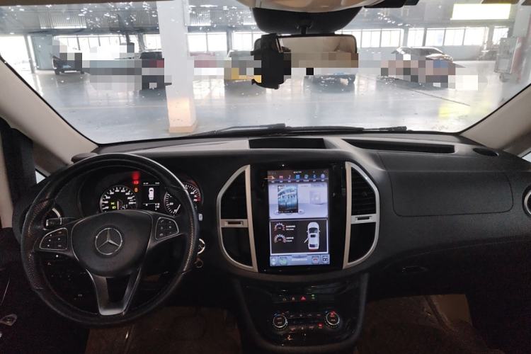 Used Mercedes-Benz Vito 2016 2.0T Business Edition Interior 2