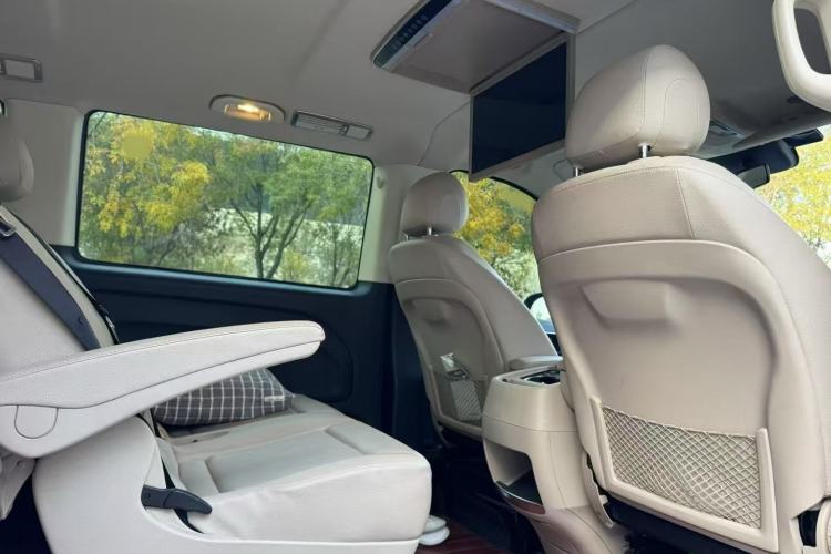 Used Mercedes-Benz Vito 2016 2.0T Elite Edition Interior 3