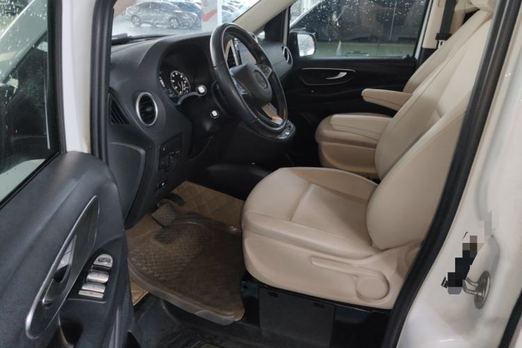 Used Mercedes-Benz Vito 2016 2.0T Business Edition Interior 3