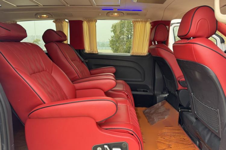Used Mercedes-Benz Vito 2016 2.0T Elite Edition Interior 5