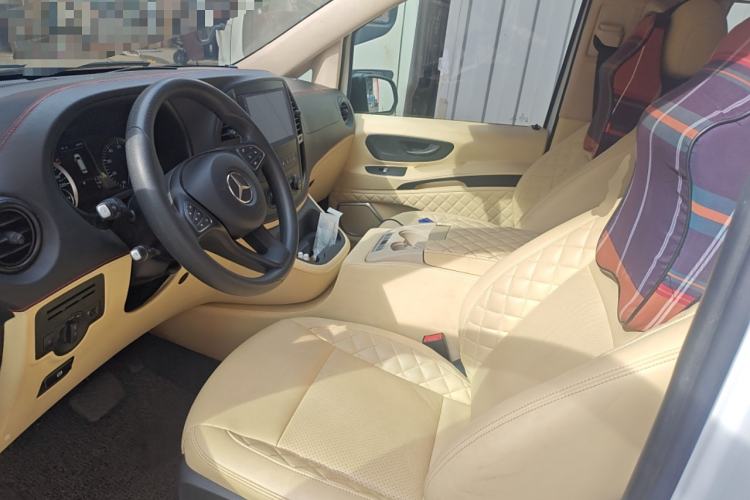 Used Mercedes-Benz Vito 2016 2.0T Elite Edition Left Front Seat