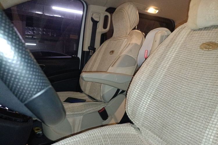 Used Mercedes-Benz Vito 2016 2.0T Business Edition Left Front Seat