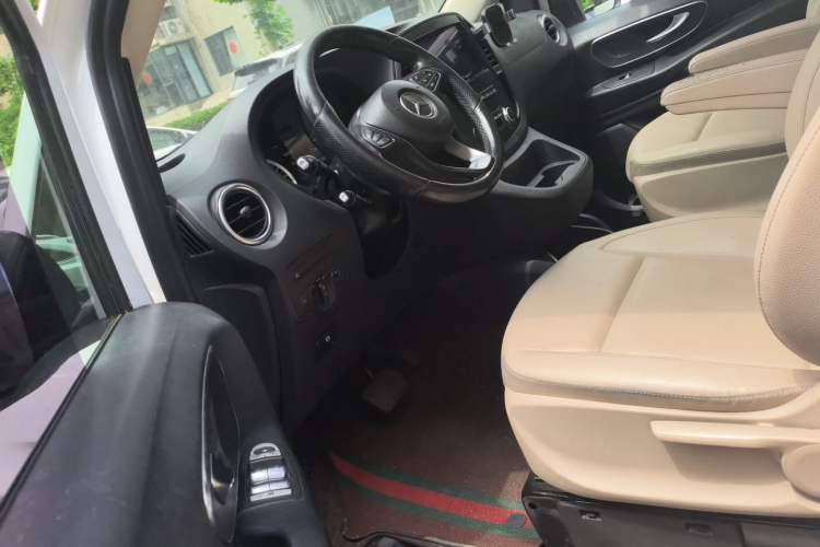 Used Mercedes-Benz Vito 2016 2.0T Business Edition Left Front Seat