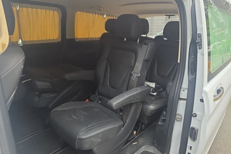 Used Mercedes-Benz Vito 2016 2.0T Business Edition Left Rear Seat