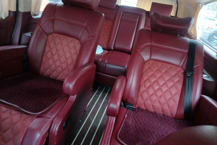 Used Mercedes-Benz Vito 2016 2.0T Elite Edition Left Rear Seat