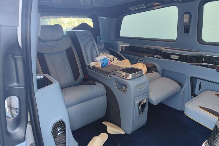 Used Mercedes-Benz Vito 2016 2.0T Elite Edition Left Rear Seat