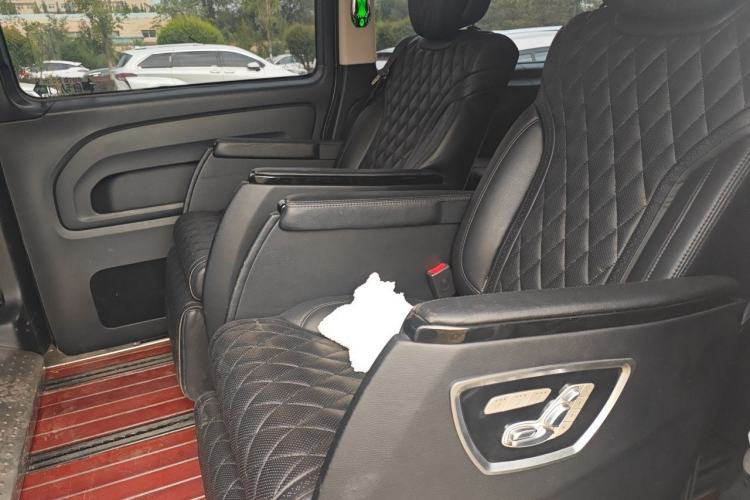 Used Mercedes-Benz Vito 2016 2.0T Business Edition Left Rear Seat