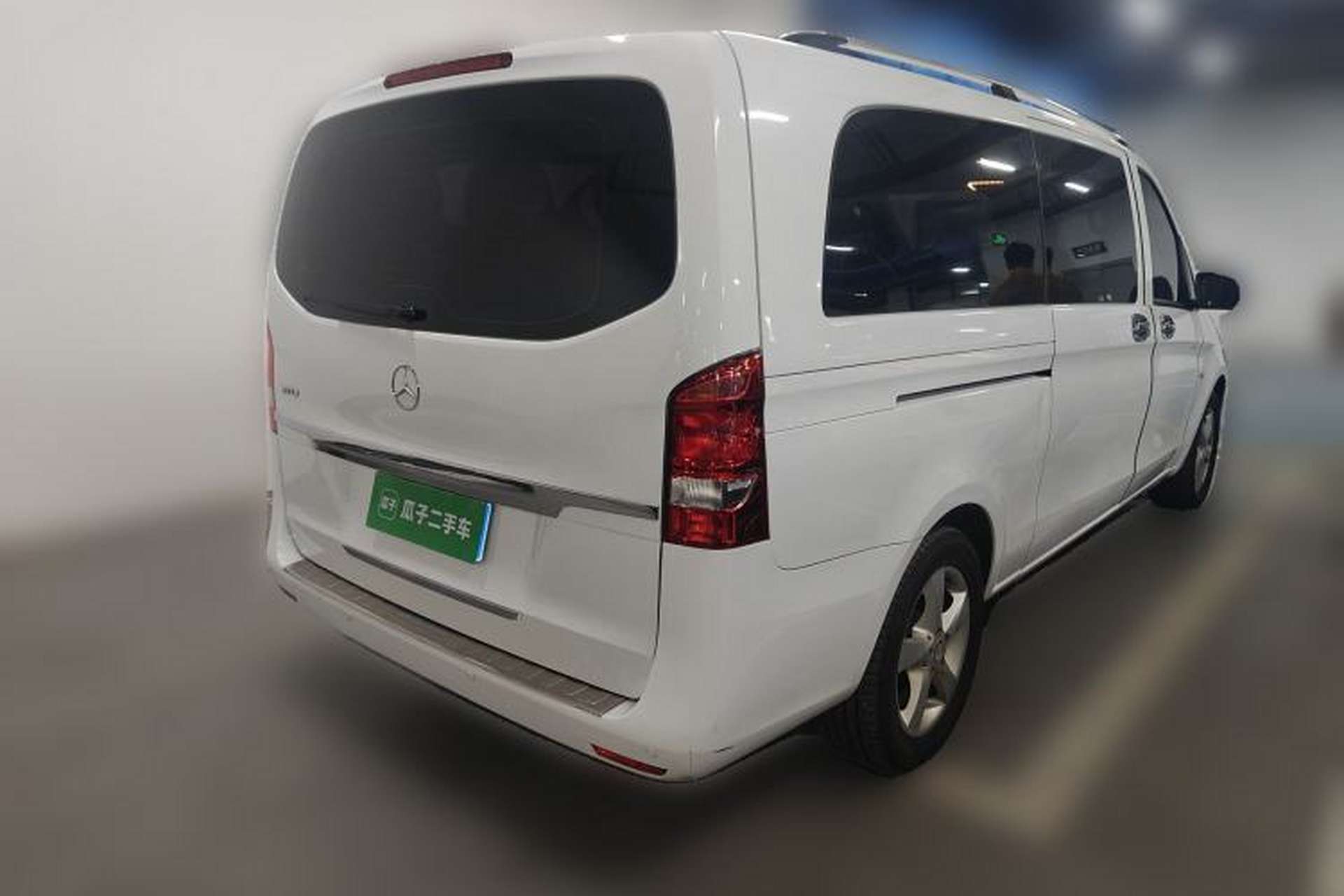 Used Mercedes-Benz Vito 2016 2.0T Business Edition Rear Right 45 Deg