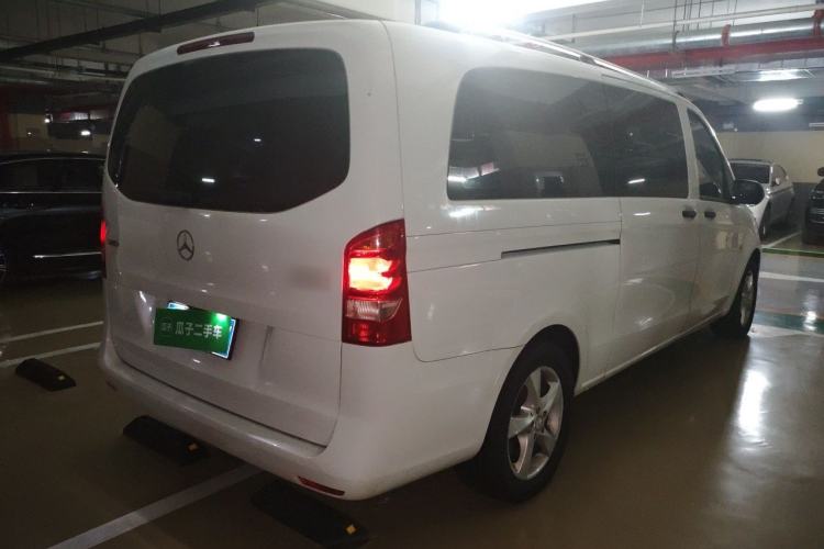 Used Mercedes-Benz Vito 2016 2.0T Elite Edition Rear Right 45 Deg