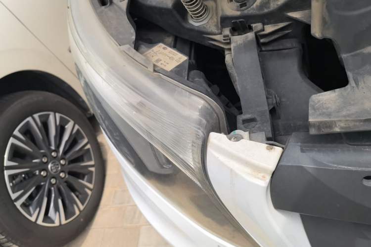 Used Mercedes-Benz Vito 2016 2.0T Business Edition Right Front Headlight