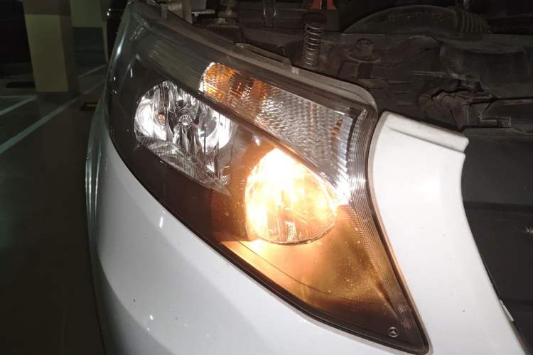 Used Mercedes-Benz Vito 2016 2.0T Elite Edition Right Front Headlight