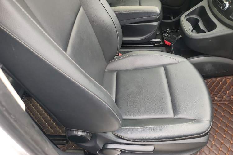 Used Mercedes-Benz Vito 2016 2.0T Business Edition Right Front Seat