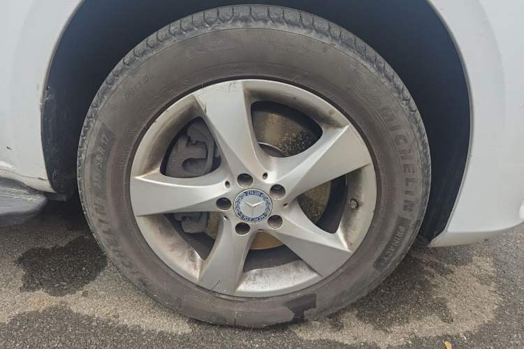 Used Mercedes-Benz Vito 2016 2.0T Business Edition Right Front Wheel Hub