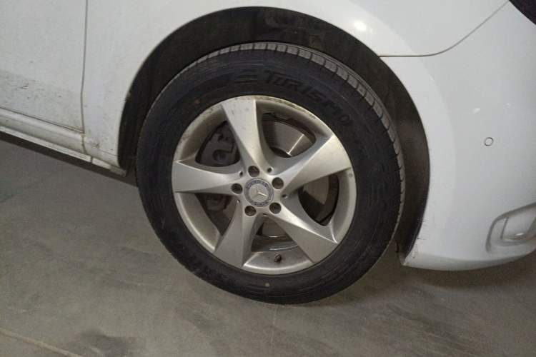 Used Mercedes-Benz Vito 2016 2.0T Business Edition Right Front Wheel Hub