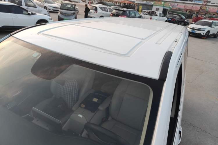 Used Mercedes-Benz Vito 2016 2.0T Elite Edition Roof