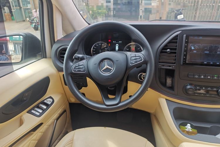Used Mercedes-Benz Vito 2016 2.0T Elite Edition Steering Wheel