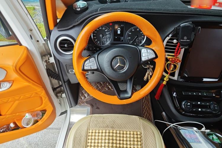 Used Mercedes-Benz Vito 2016 2.0T Elite Edition Steering Wheel