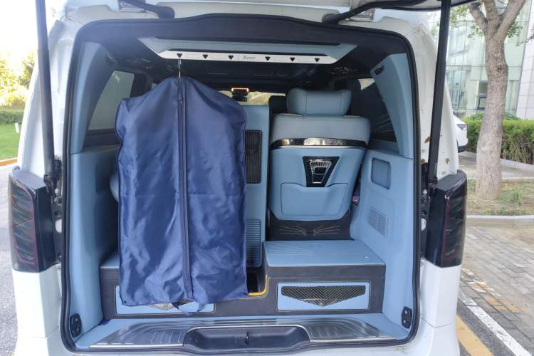 Used Mercedes-Benz Vito 2016 2.0T Elite Edition Trunk