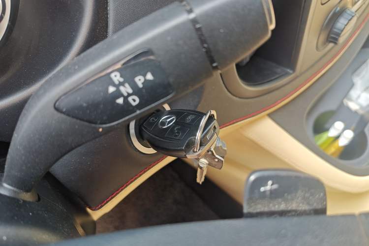 Used Mercedes-Benz Vito 2016 2.0T Elite Edition Vehicle Key