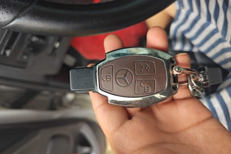 Used Mercedes-Benz Vito 2016 2.0T Business Edition Vehicle Key
