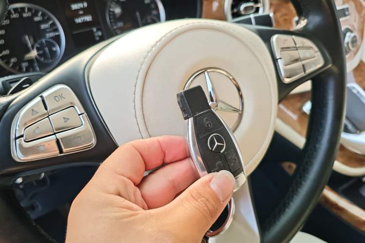 Used Mercedes-Benz Vito 2016 2.0T Business Edition Vehicle Key