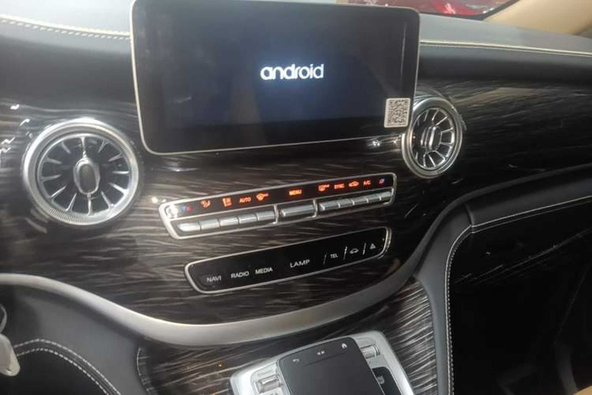 Used Mercedes-Benz Vito  Audio And AC Panel