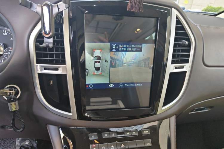 Used Mercedes-Benz Vito  Audio And AC Panel