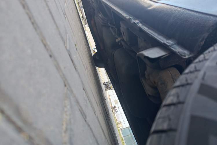 Used Mercedes-Benz Vito  Chassis Rear Left