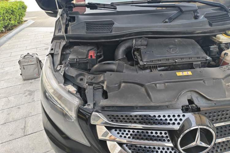 Used Mercedes-Benz Vito  Engine Bay Right