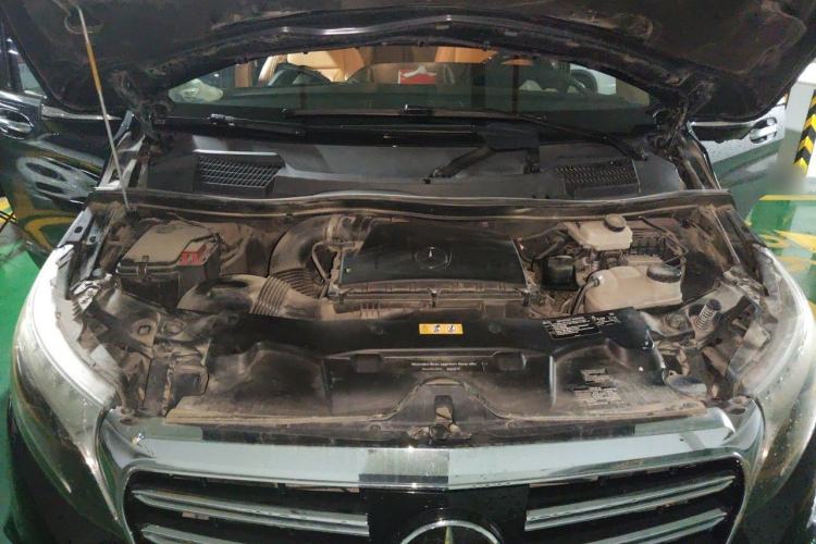 Used Mercedes-Benz Vito  Engine Bay