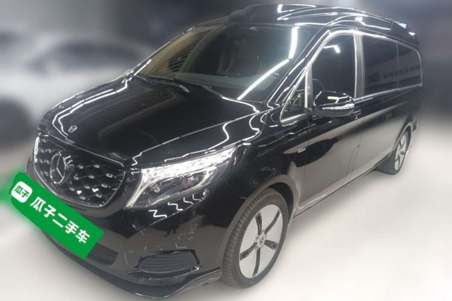 Used Mercedes-Benz Vito  Front Left 45 Deg