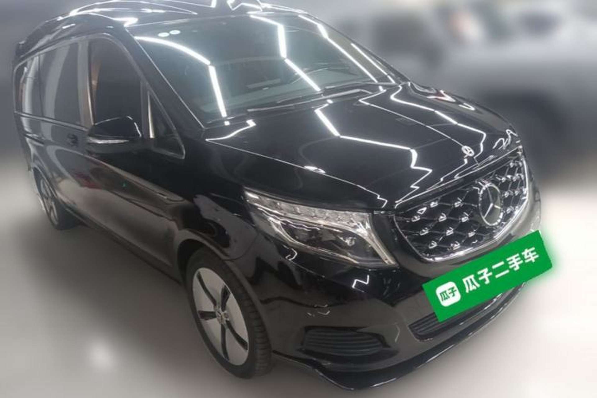 Used Mercedes-Benz Vito  Front Right 45 Deg