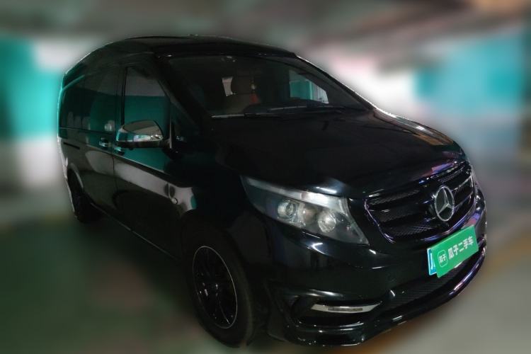 Used Mercedes-Benz Vito  Front Right 45 Deg