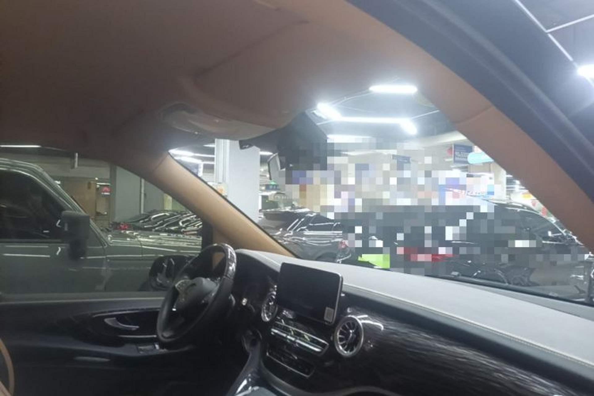 Used Mercedes-Benz Vito  Headliner
