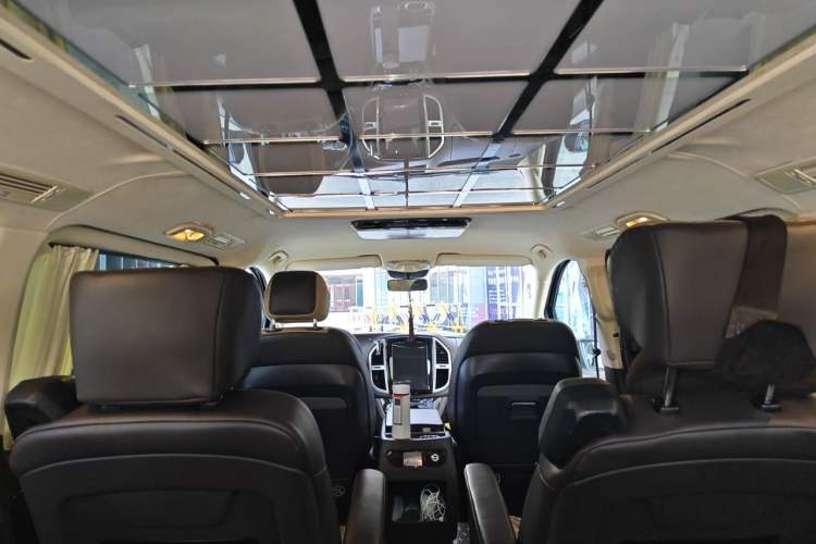 Used Mercedes-Benz Vito  Headliner