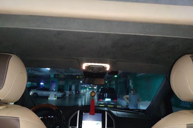Used Mercedes-Benz Vito  Headliner