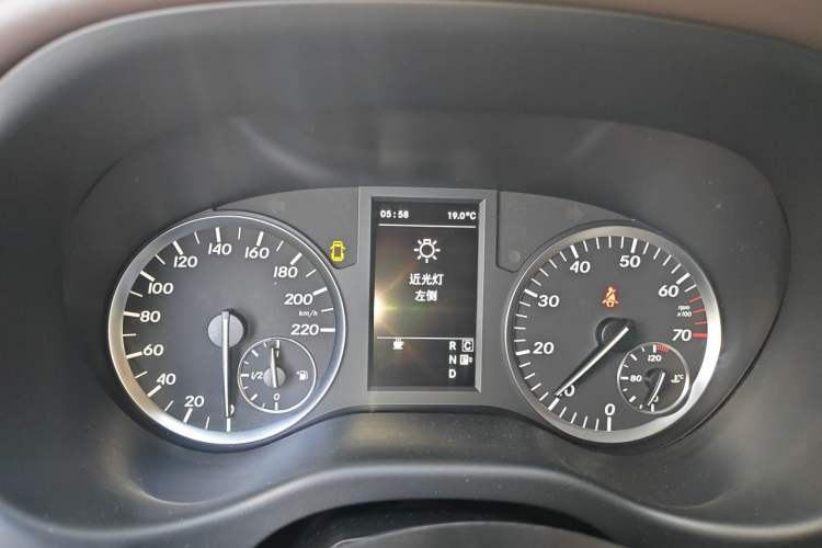 Used Mercedes-Benz Vito  Instrument Cluster