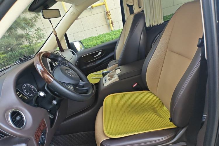 Used Mercedes-Benz Vito  Left Front Seat